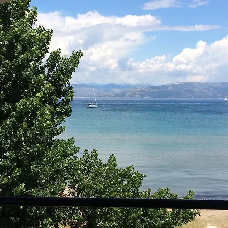 Fardini Seaside Pensjonat Kávos